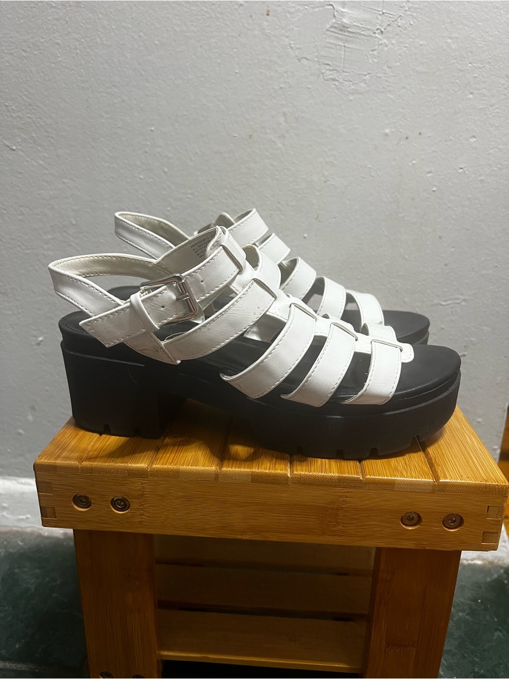 Steve Madden Fisherman Chunky Lug Sole Sandal US 9 EU 40.5 Grunge Whimsigoth 90s